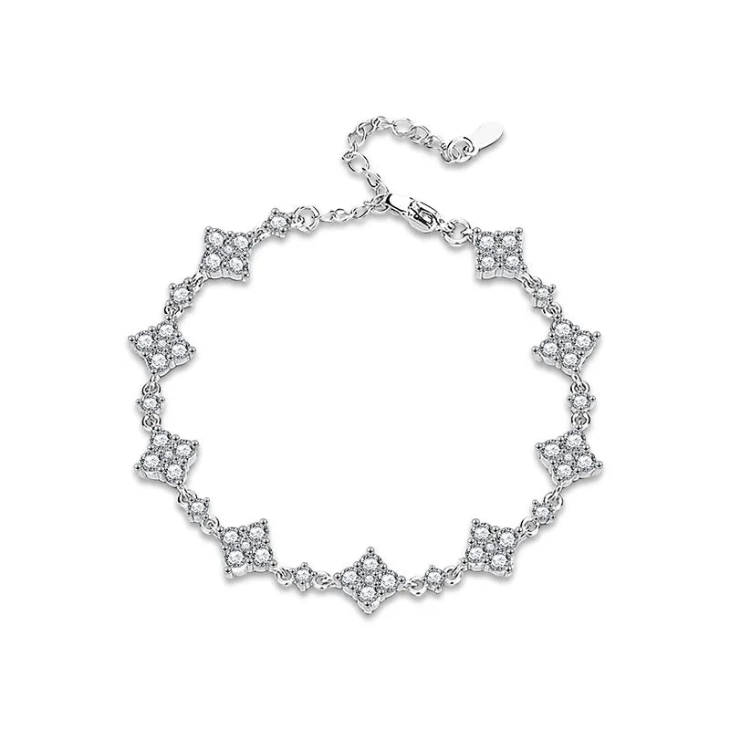 Unseen Gems Moissanite Classic Four Leaf Clover Bracelets