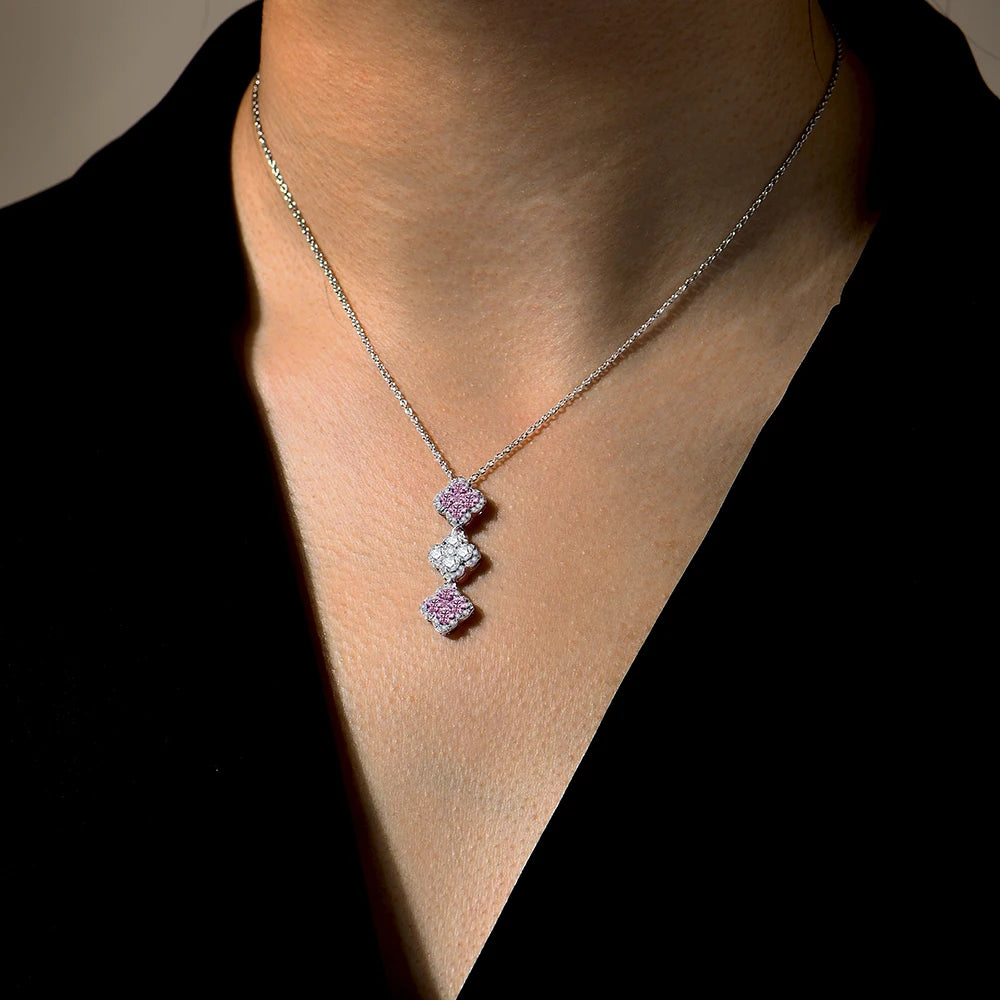 Unseen Gems Lucky Four Leaf Pendant