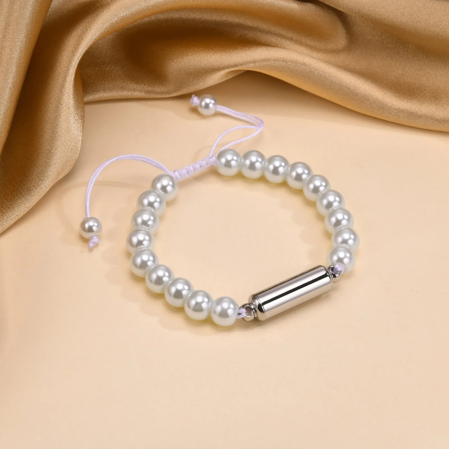 Unseen Pearl White Bracelet